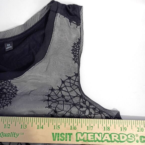 Simply Vera Wang Sleeveless Witchy Blouse Spiderwebs Hexagram Sheer Overlay 0X - Picture 6 of 7